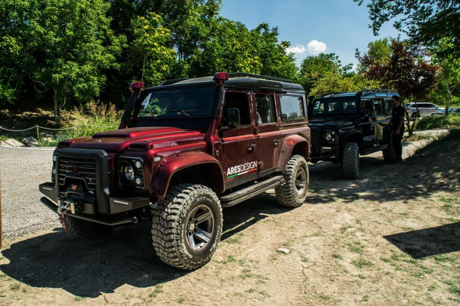  Land Rover Defender 110 by Ares Design 2018 года  (фото 14 из 40)